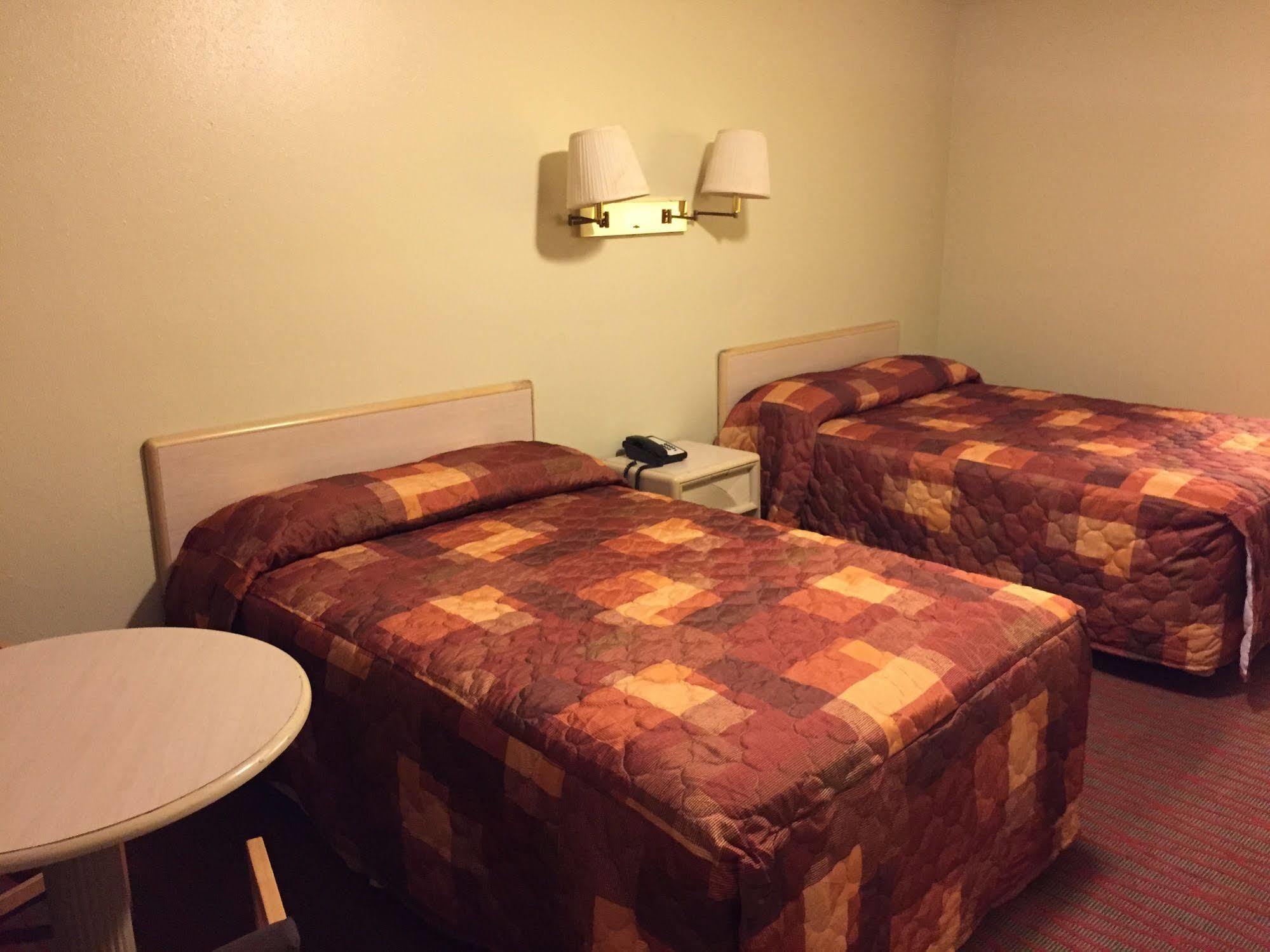 Sebring Inn エクステリア 写真