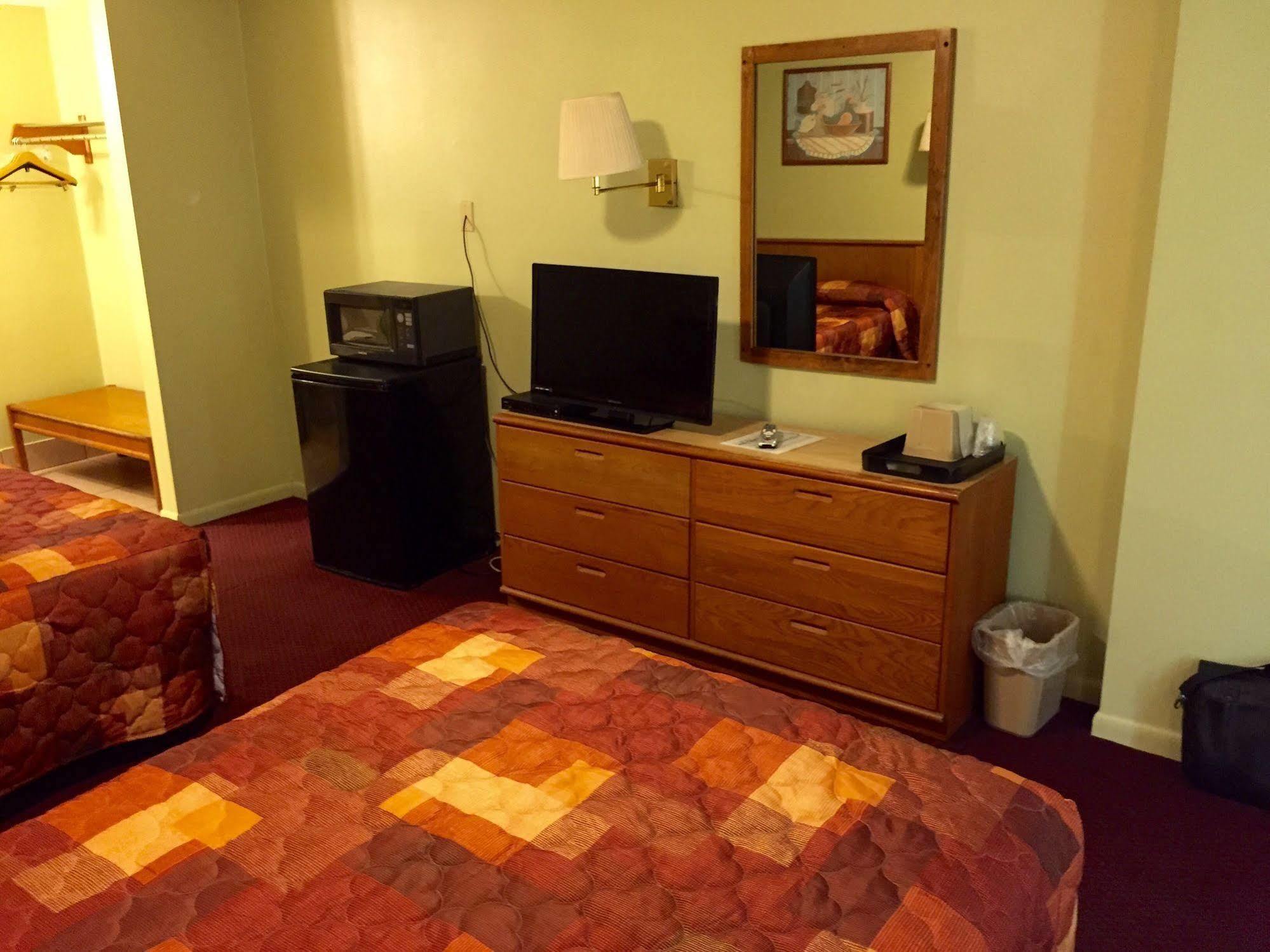 Sebring Inn エクステリア 写真