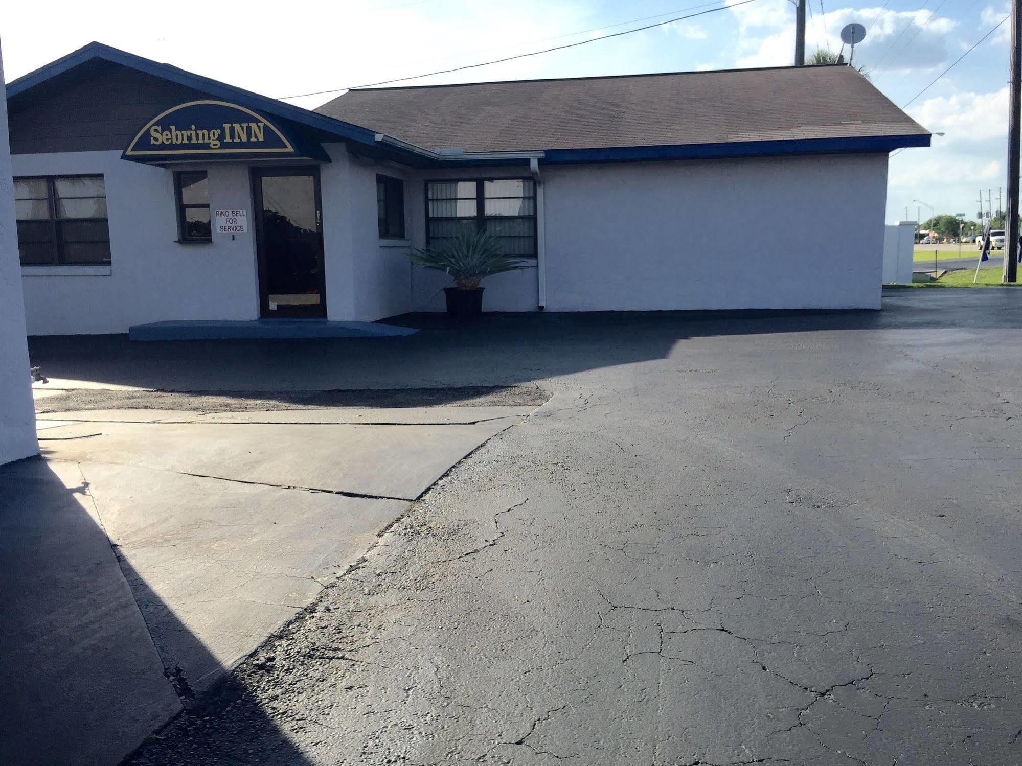 Sebring Inn エクステリア 写真